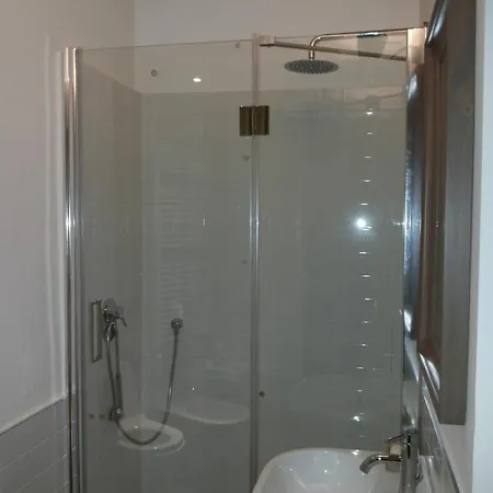 Goldoni77 - 4mins From Dateo Station מילאנו