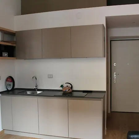 Goldoni77 - 4mins From Dateo Station דירה מילאנו